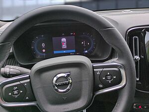 Volvo  XC40