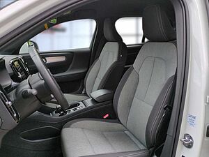 Volvo  XC40