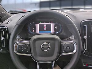 Volvo  XC40