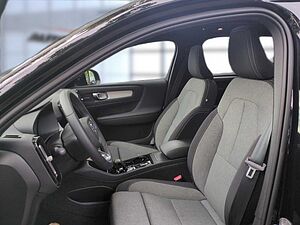 Volvo  XC40