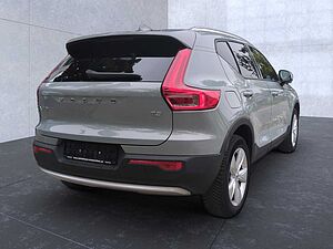 Volvo  XC40