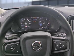 Volvo  XC40