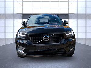 Volvo  XC40