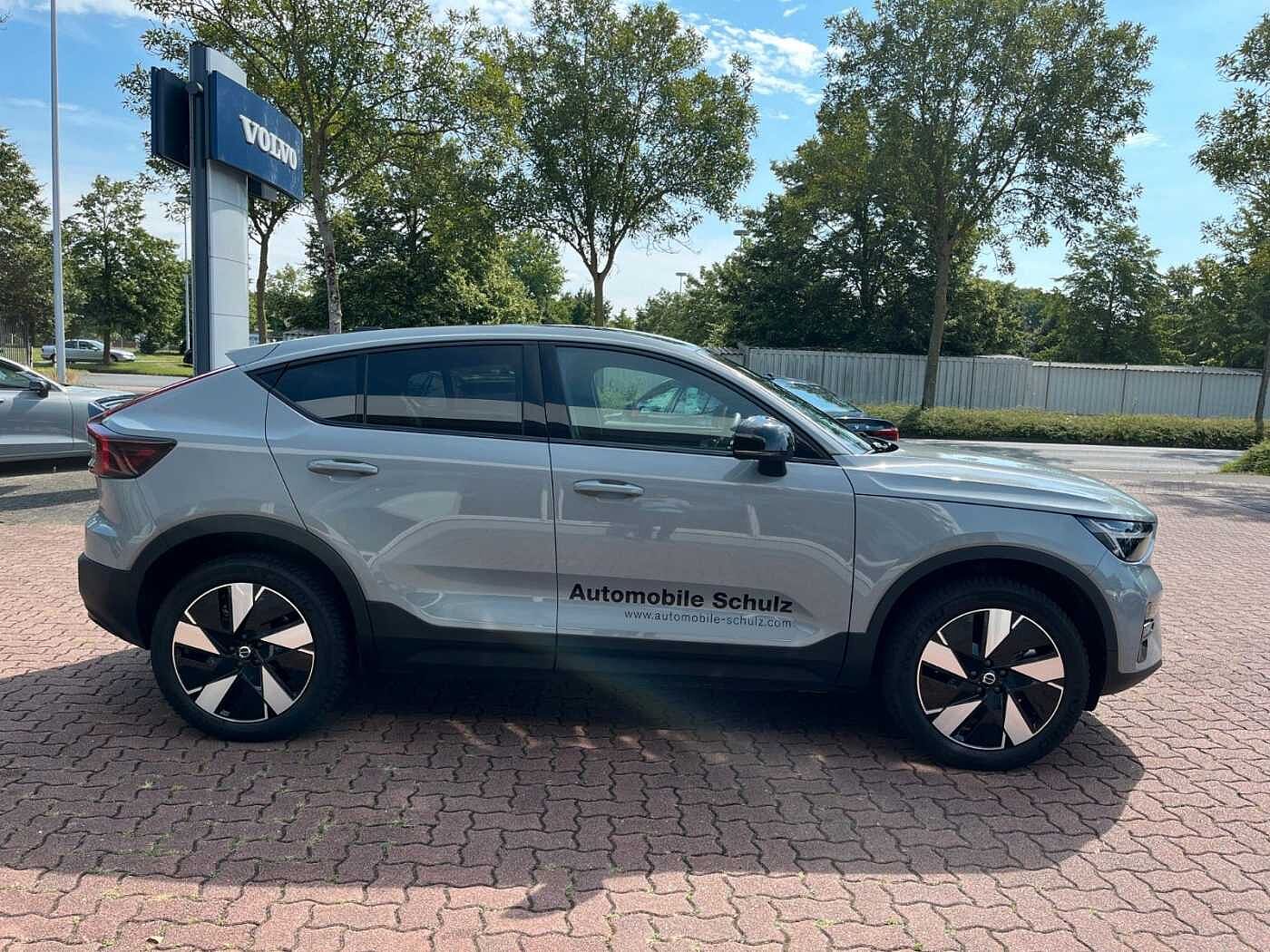 Volvo  Single Motor Extended Range Plus Dark