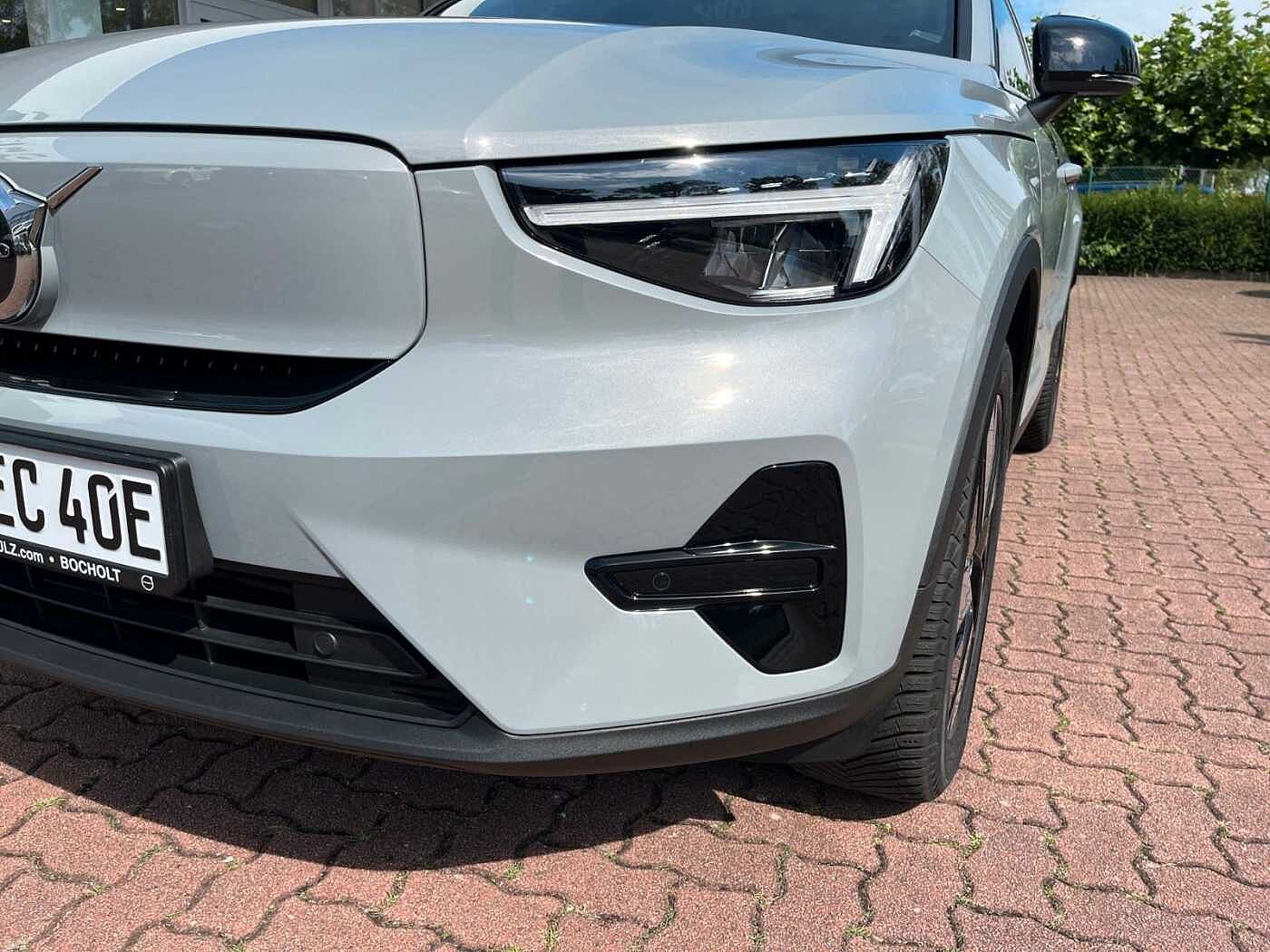 Volvo  Single Motor Extended Range Plus Dark