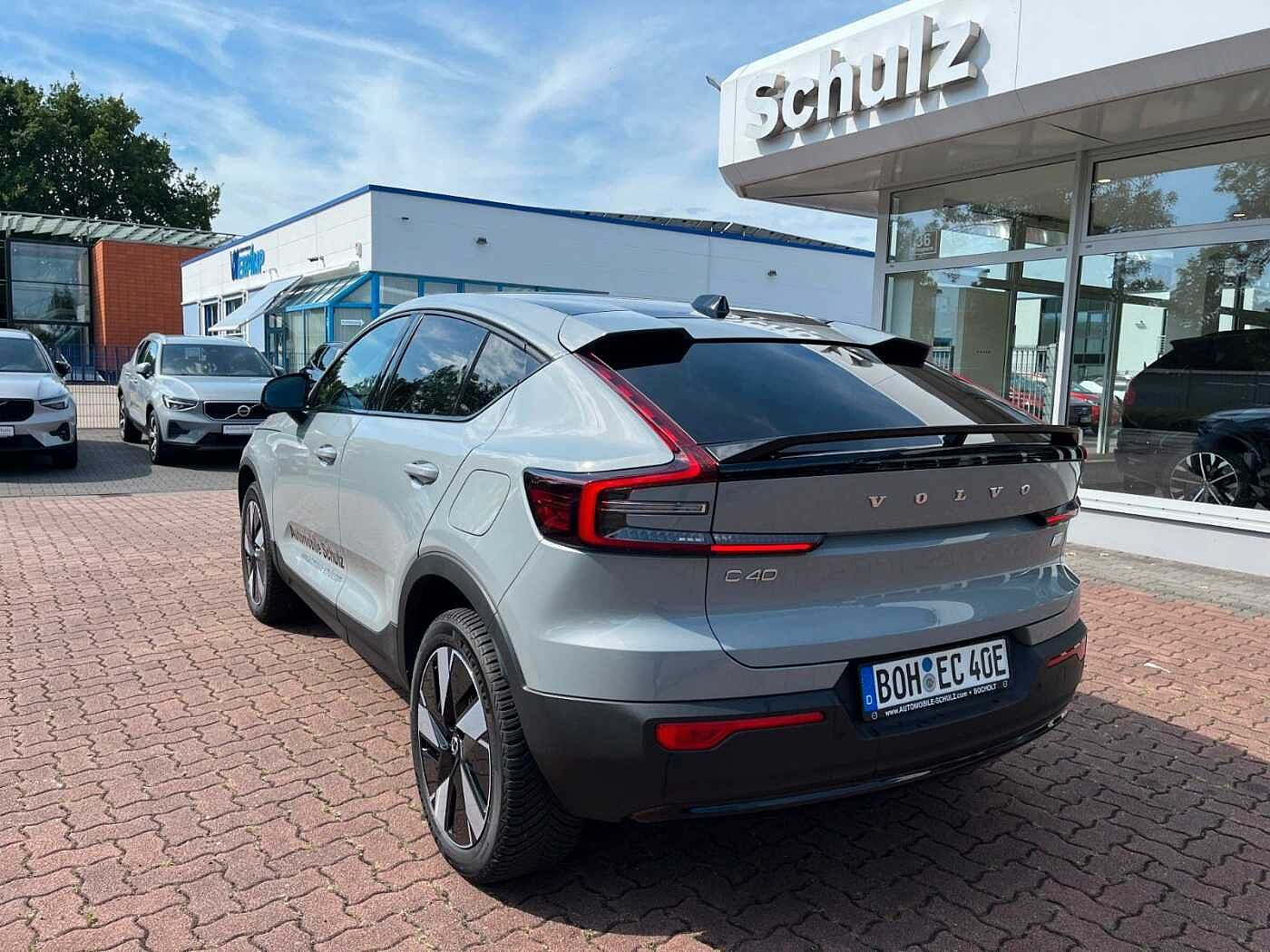 Volvo  Single Motor Extended Range Plus Dark