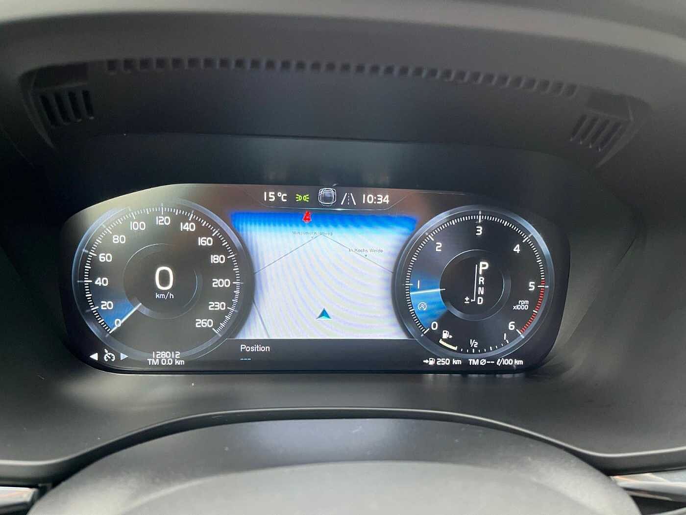 Volvo  D4 R Design Geartronic