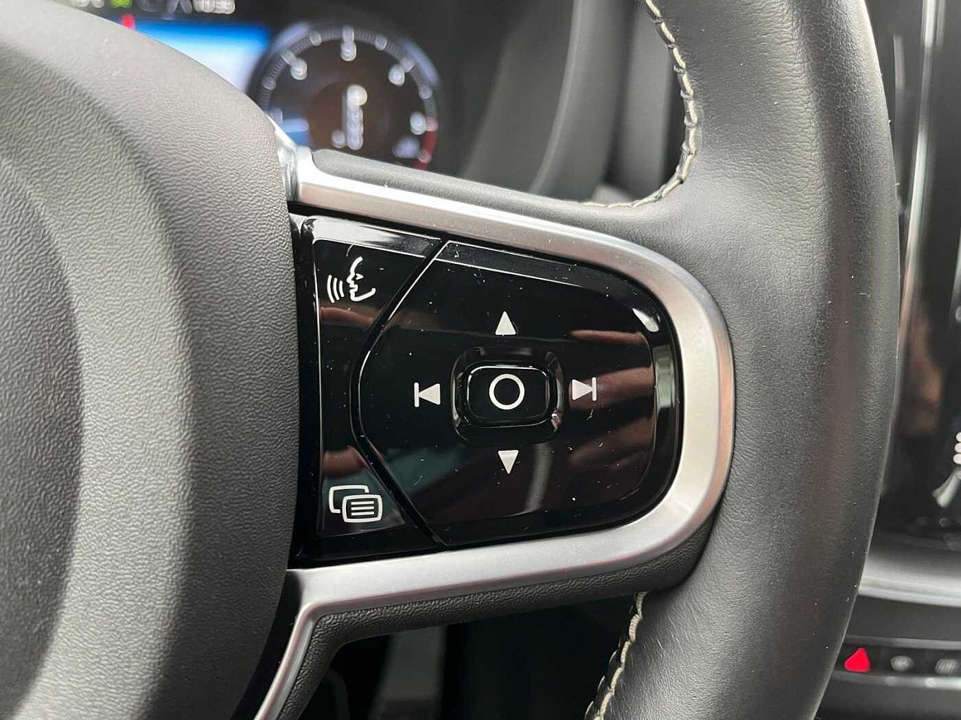 Volvo  D4 R Design Geartronic