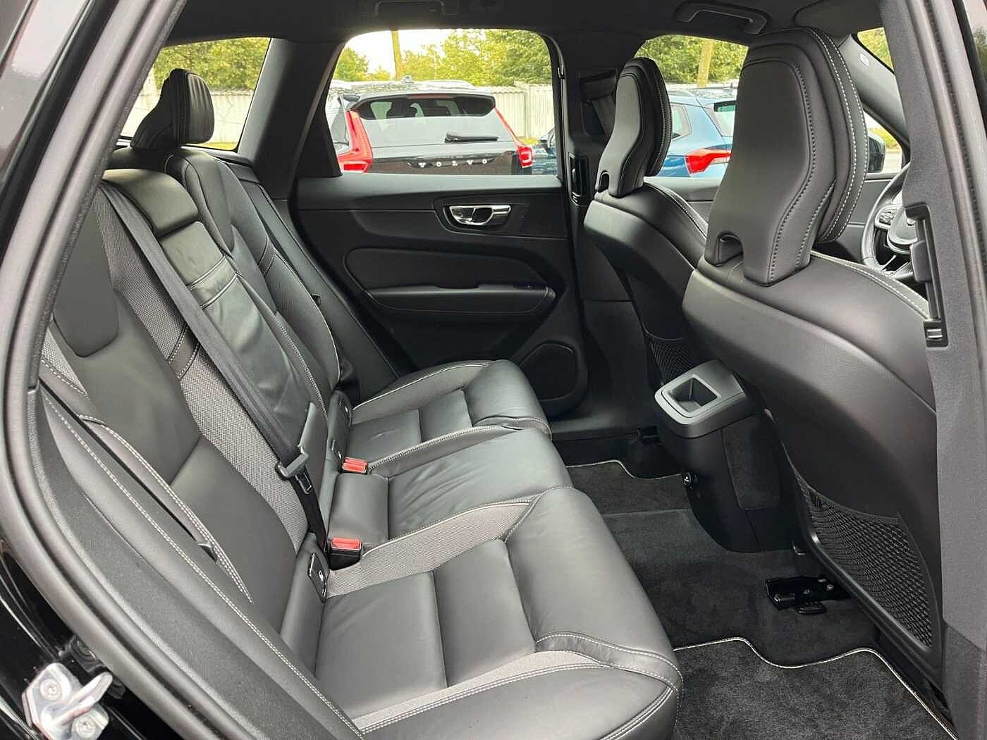Volvo  D4 R Design Geartronic