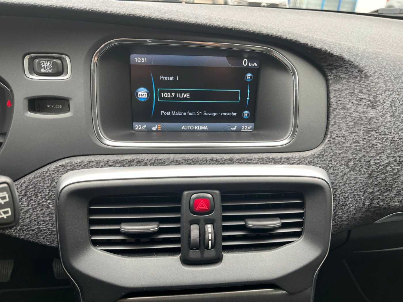 Volvo  D4 Momentum 5 Zylinder 177 PS