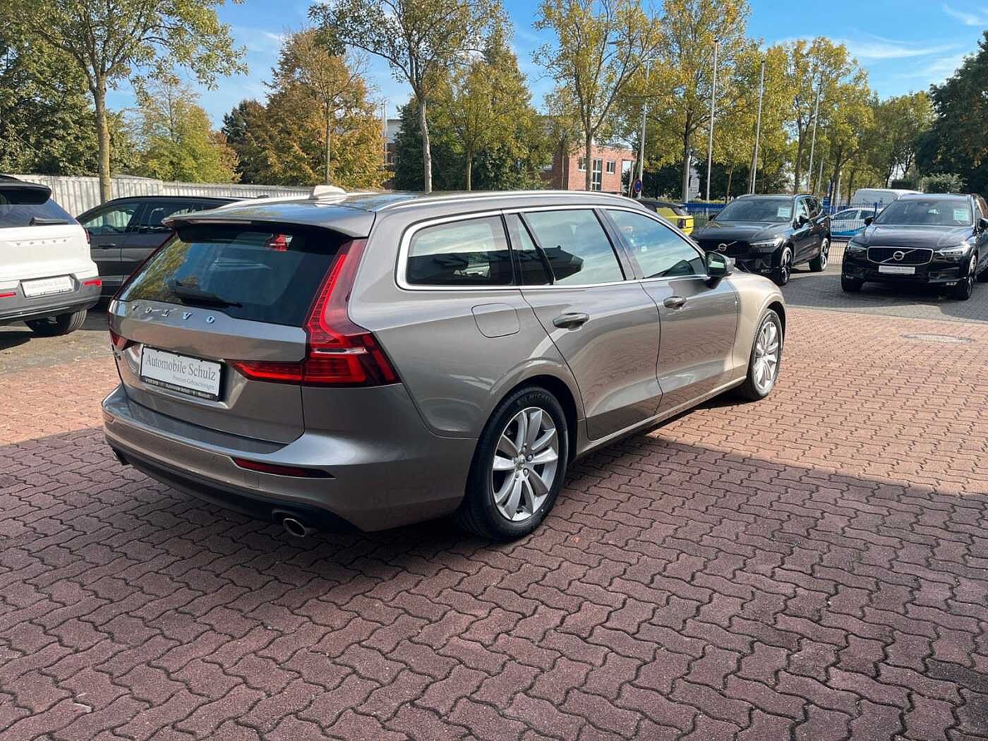 Volvo  D4 Geartronic Momentum