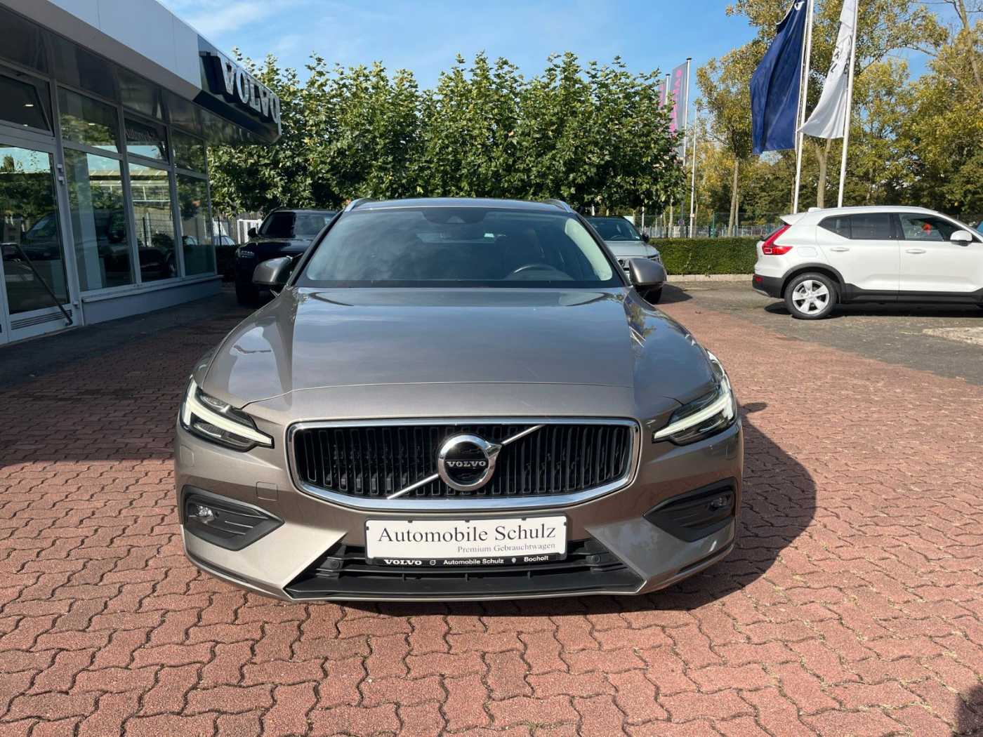 Volvo  D4 Geartronic Momentum