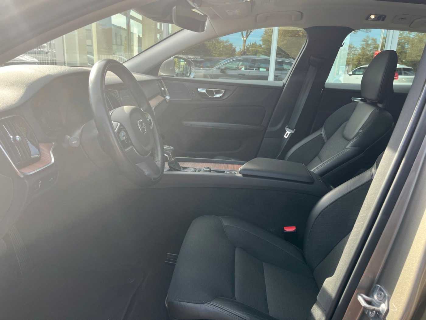 Volvo  D4 Geartronic Momentum