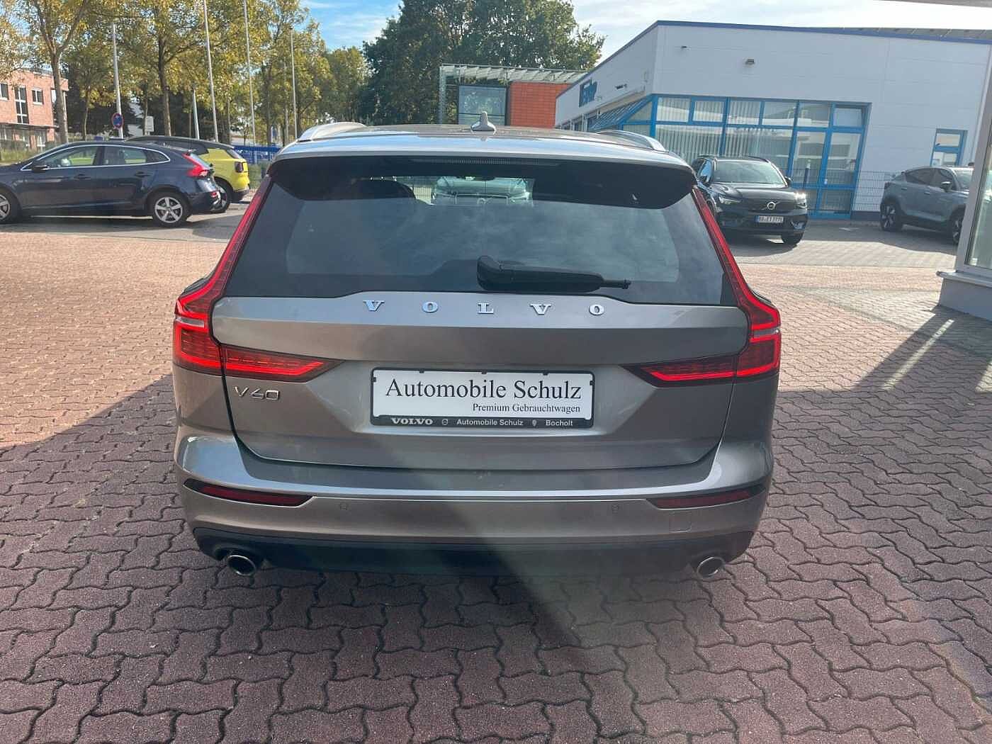 Volvo  D4 Geartronic Momentum