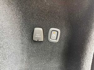 Volvo  B4 D Auto Plus Dark