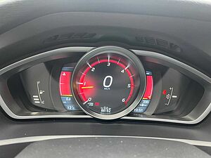 Volvo  D4 Momentum 5 Zylinder 177 PS