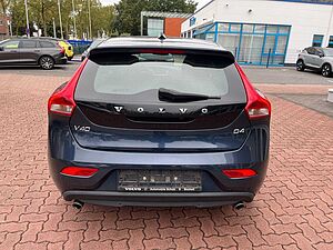 Volvo  D4 Momentum 5 Zylinder 177 PS