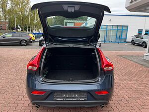 Volvo  D4 Momentum 5 Zylinder 177 PS