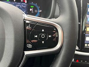 Volvo  T6 AWD Plug-in Hybrid Plus Dark Auto