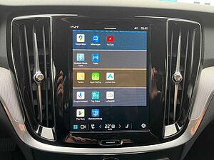 Volvo  T6 AWD Plug-in Hybrid Plus Dark Auto