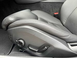 Volvo  T6 AWD Plug-in Hybrid Plus Dark Auto