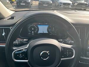 Volvo  D4 Geartronic Momentum