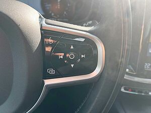 Volvo  D4 Geartronic Momentum