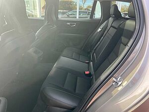 Volvo  D4 Geartronic Momentum