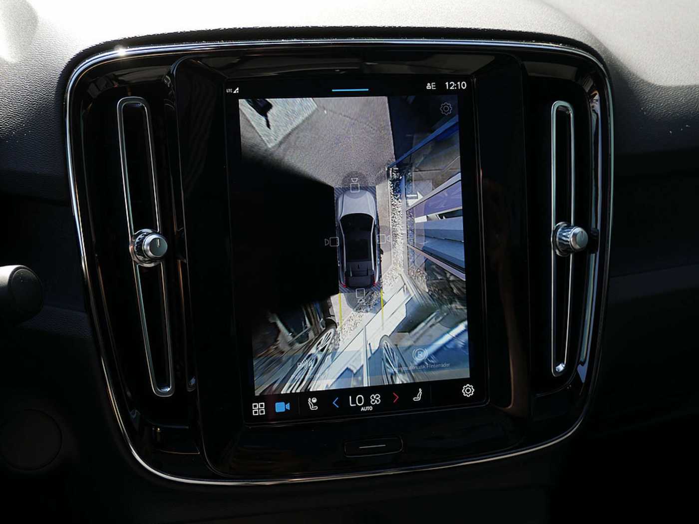 Volvo  Recharge Single Motor Ultimate LED PANO