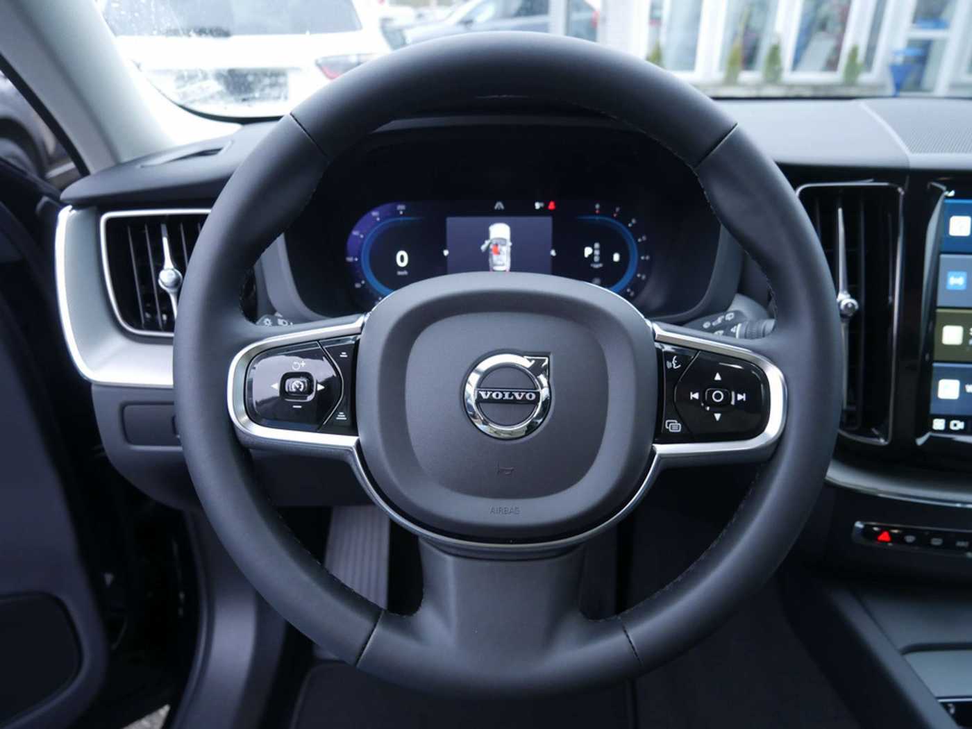 Volvo  B4 Plus Dark SHZ KAMERA H/K NAVI ACC LED