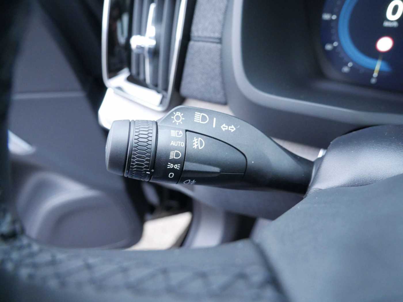 Volvo  T8 Ultra Dark Recharge AWD 360° 7-SITZER
