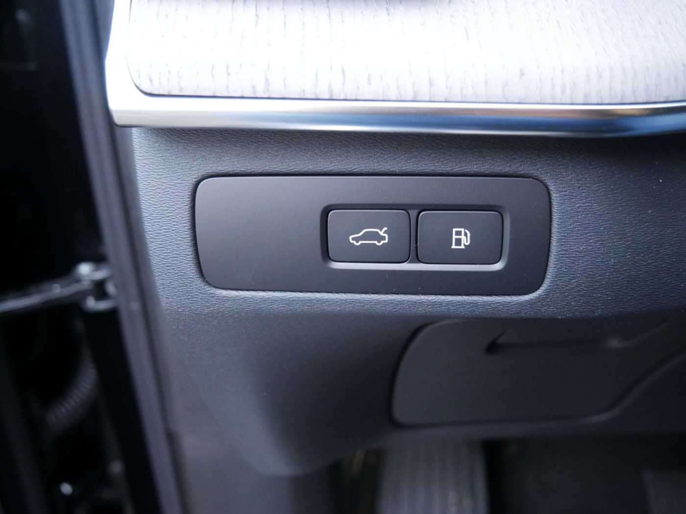Volvo  T8 Ultra Dark Recharge AWD 360° 7-SITZER
