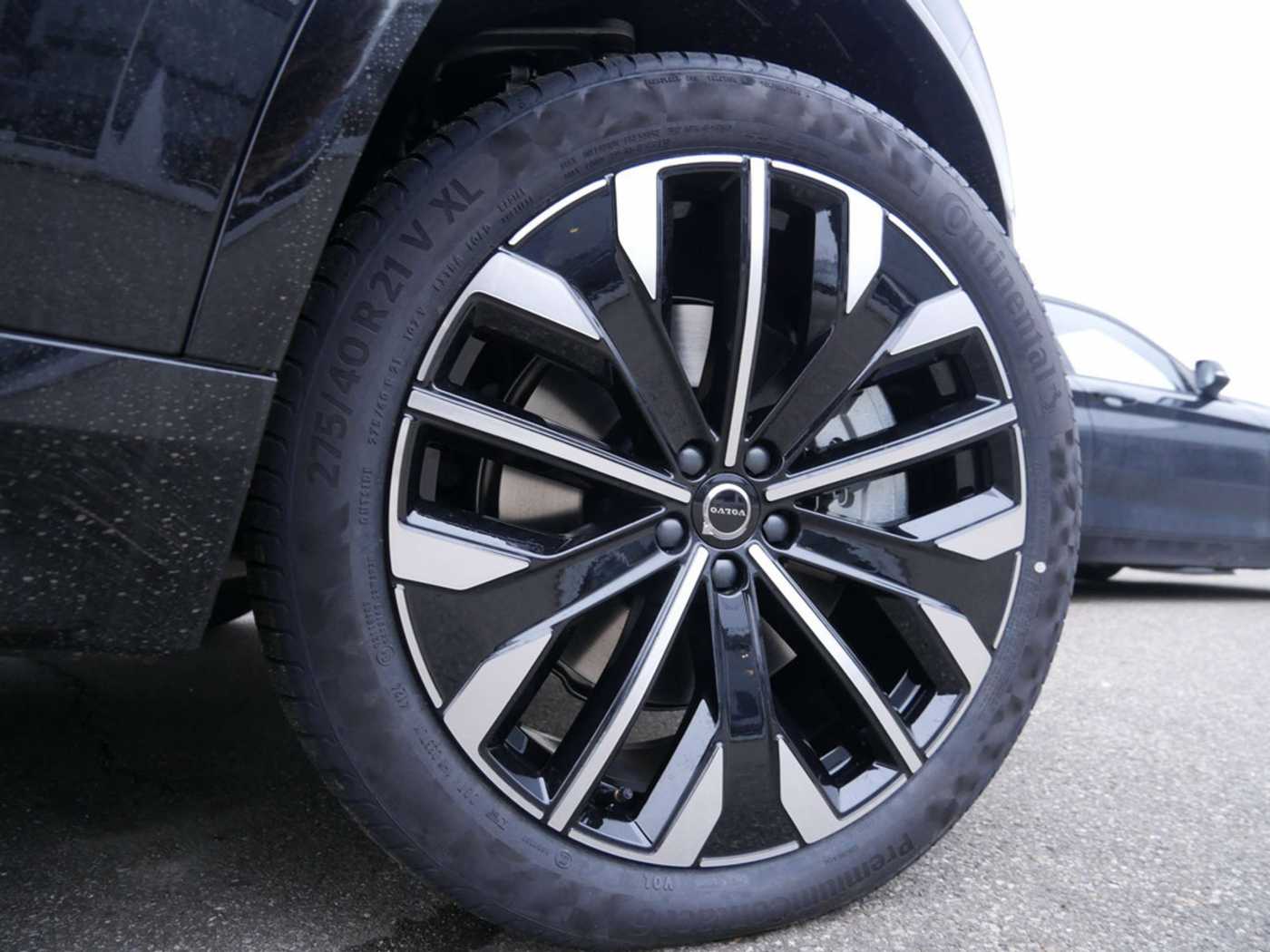 Volvo  T8 Ultra Dark Recharge AWD 360° 7-SITZER