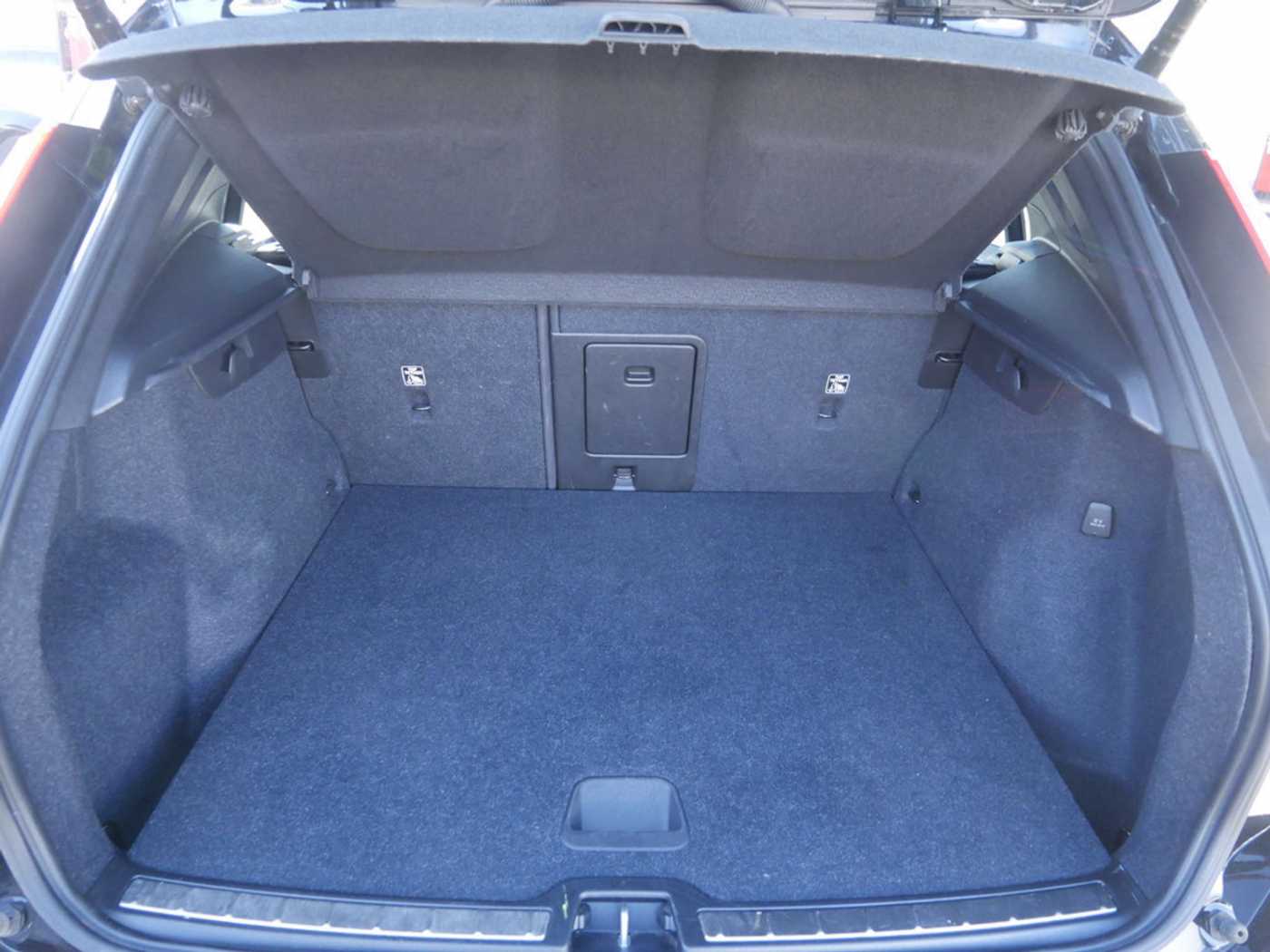 Volvo  T3 Inscription LEDER KAMERA H/K NAVI LED