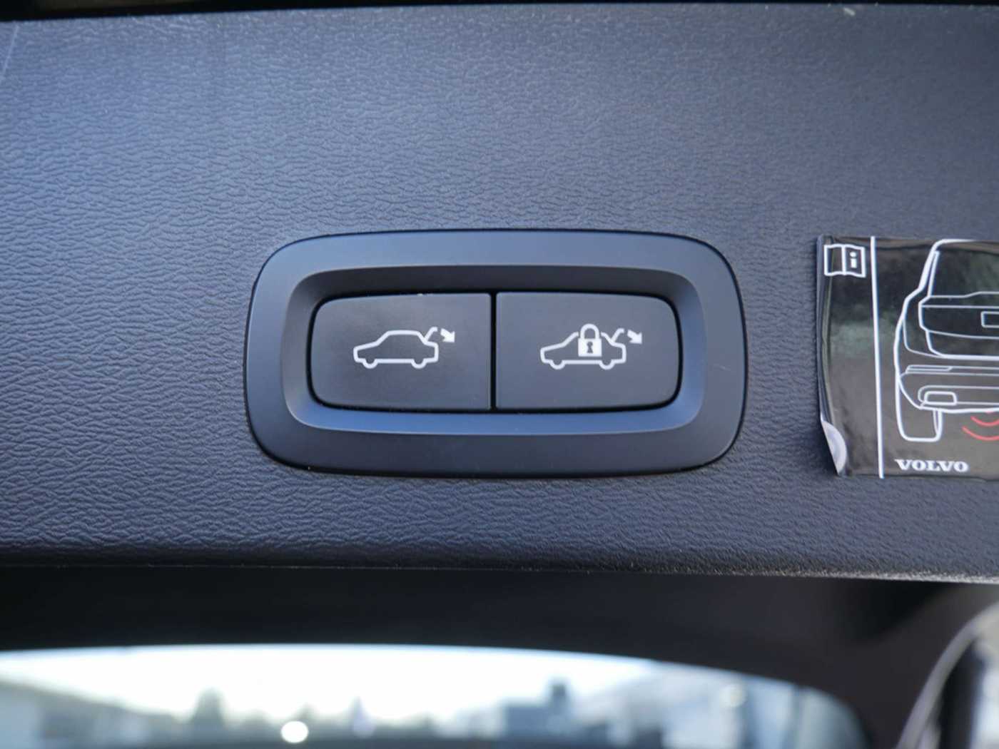 Volvo  T3 Inscription LEDER KAMERA H/K NAVI LED