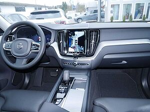 Volvo  B4 Plus Dark SHZ KAMERA H/K NAVI ACC LED