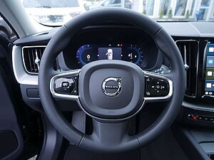 Volvo  B4 Plus Dark SHZ KAMERA H/K NAVI ACC LED