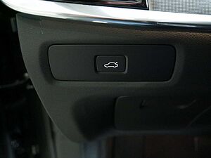Volvo  B4 Plus Bright SHZ LEDER KAMERA NAVI LED