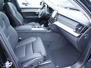 Volvo  T8 Ultra Dark Recharge AWD 360° 7-SITZER