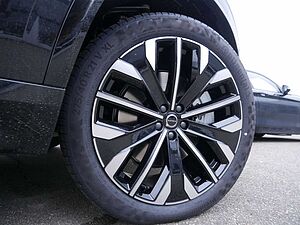 Volvo  T8 Ultra Dark Recharge AWD 360° 7-SITZER