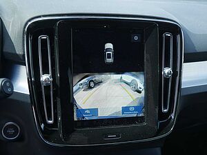Volvo  B4 Plus Dark SHZ KAMERA H/K NAVI ACC LED