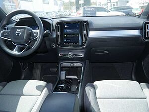 Volvo  B4 Plus Dark SHZ KAMERA H/K NAVI ACC LED