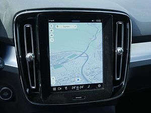 Volvo  B4 Plus Dark SHZ KAMERA H/K NAVI ACC LED