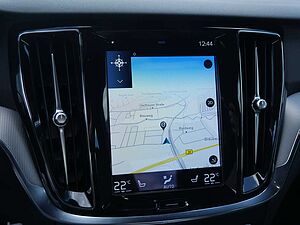 Volvo  B5 Plus PDC SHZ KAMERA NAVI B&W ACC LED