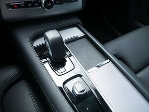 Volvo  T8 Ultimate Bright Recharge Plug-In Hybrid AWD