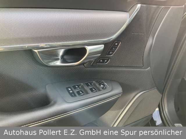 Volvo  Kombi R Design Recharge Plug-In Hybrid AWD