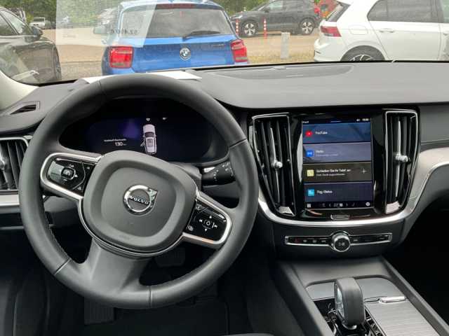 Volvo  B4 AWD Ultimate