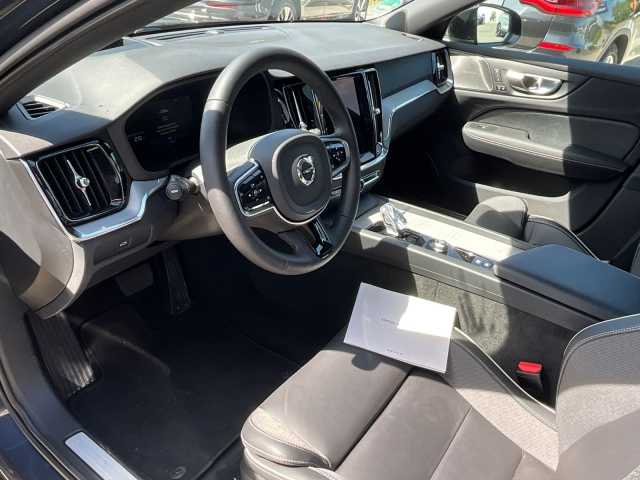 Volvo  Kombi Plus Dark