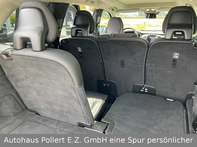 Volvo  Ultra Dark T8 UPE 107.730€