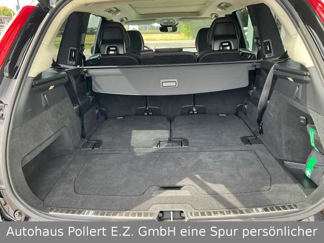 Volvo  Ultra Dark T8 UPE 107.730€